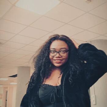 Babysitter in Pescara: Chanelle