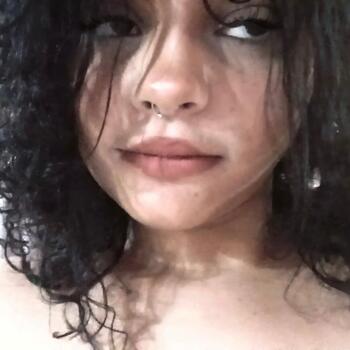 Babá em Santa Luzia: Júlia