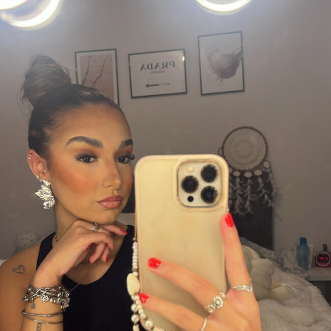 Babysitter in Gond-Pontouvre: Annael