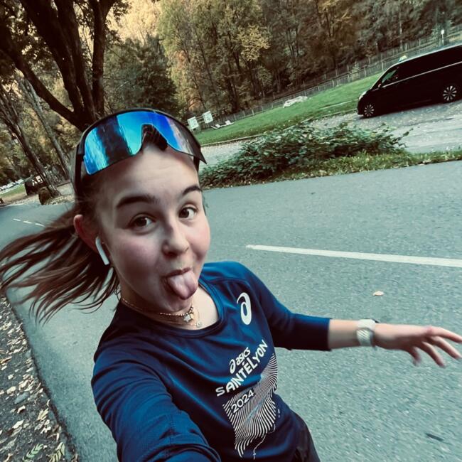 Babysitter in Passy: Niamh