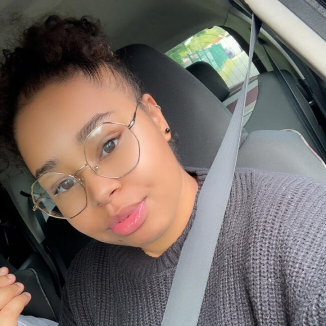 Babysitter in Mantes-la-Jolie: Alyssia