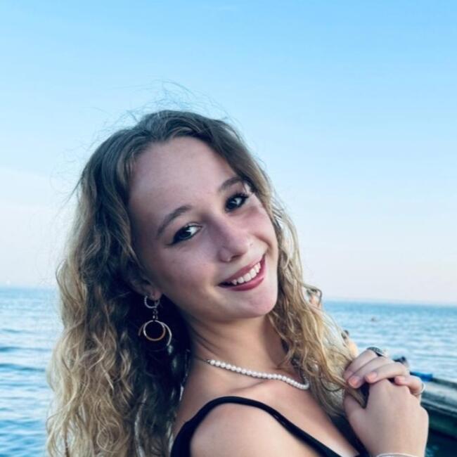 Babysitter in Wernberg: Stella