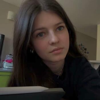 Babysitter in Pradines: Guillemette