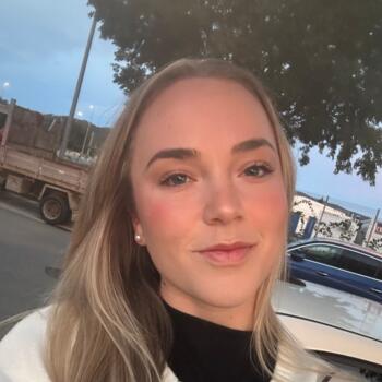 Babysitter in Vilanova de la Roca: Alba