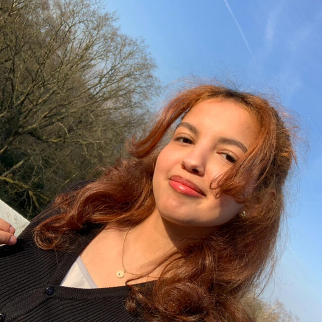 Babysitter in Ixelles-Elsene: Amira