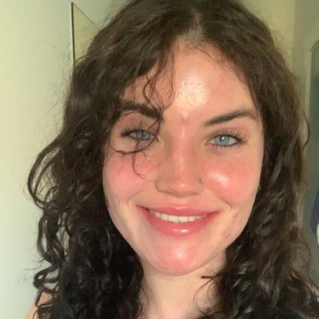 Babysitter in Galway: Poppy