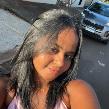 Babysitter in Serrana: Maria eduarda