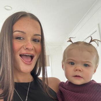 Babysitter Melbourne: Bella