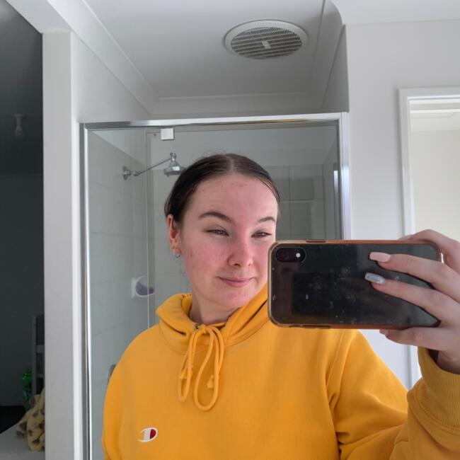 Babysitter in Perth: Courtney