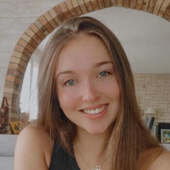 Babysitter Saint-Martin-en-Campagne: Jade