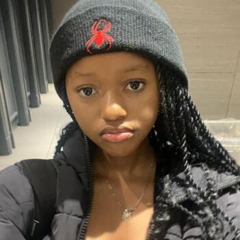 Babysitter in East London: Omphile