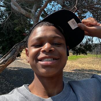 Babysitter in Oakland: Armani