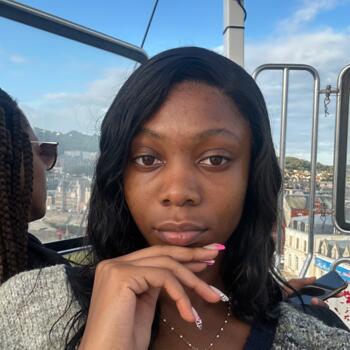 Babysitter in Noisy-le-Grand: Thanaïs