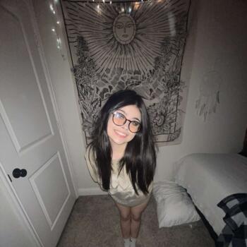 Babysitter in Azle: Salyse