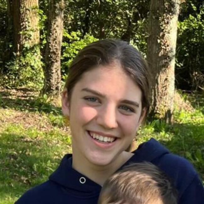 Babysitter in Nantes: Anne-Solene