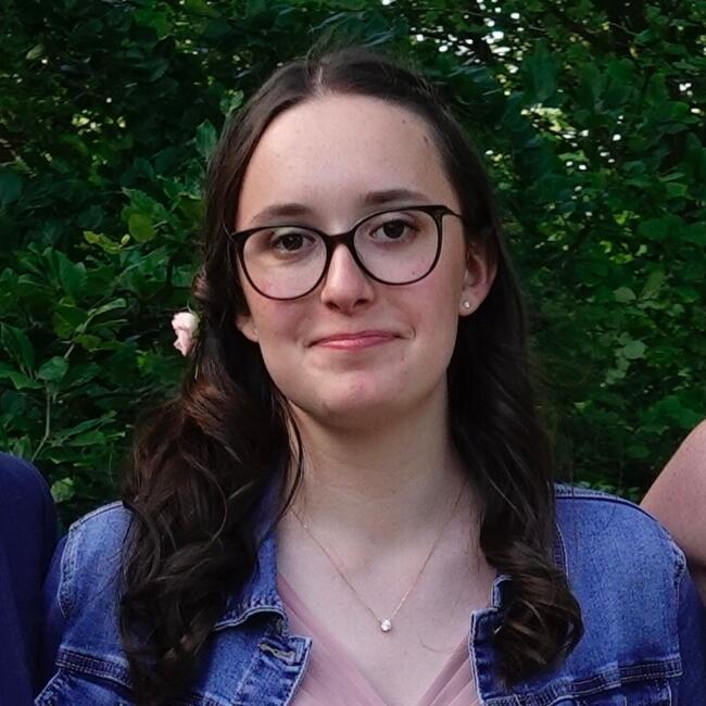 Babysitter in Barentin: Lilou