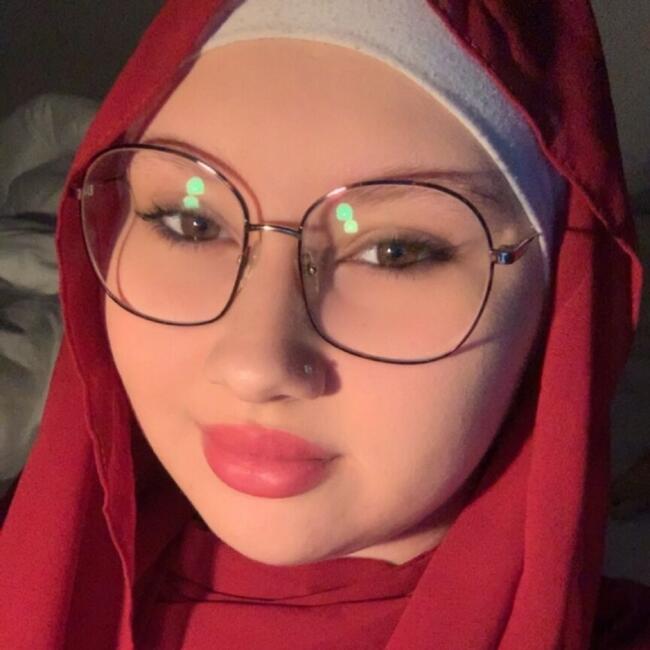 Babysitter in Juvignac: Yasmine