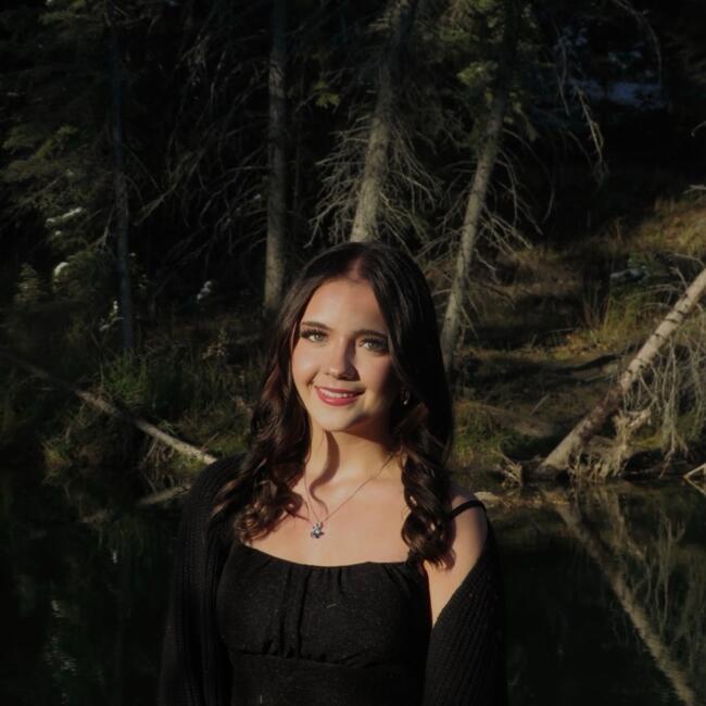 Baby-sitter in Rocky Mountain House: Halle