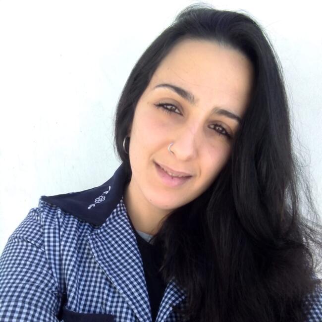 Babysitter in São José dos Pinhais: Valeria