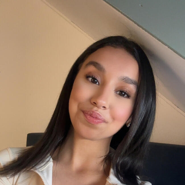 Babysitter in Almere Stad: Ahlam