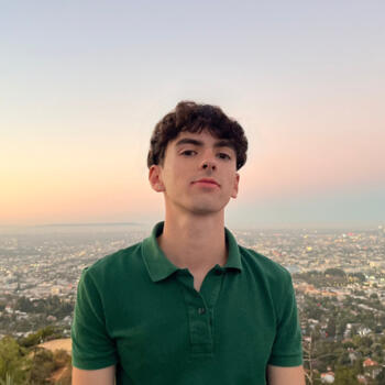 Babysitter in Les Lilas: Aurélien