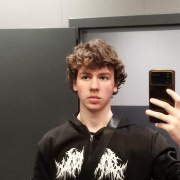 Babysitter Wroclaw: Artem