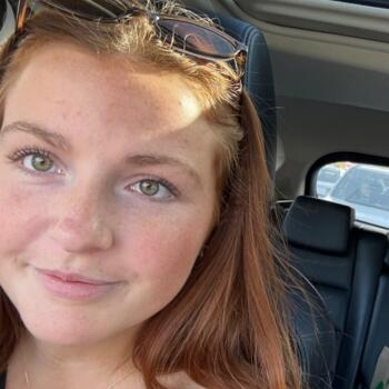 Babysitter in Central Coast: Molly