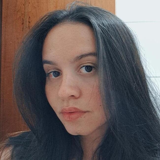 Babysitter em Lisboa: Mayra