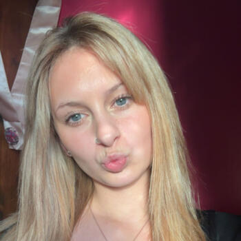 Babysitter in Portsmouth: Angel