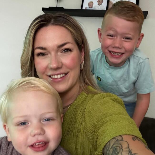 Oppaswerk in Holwierde: Celine