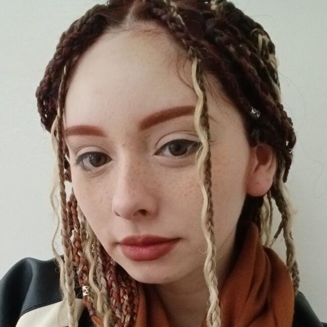 Babysitter in Punta Arenas: Avani Flores