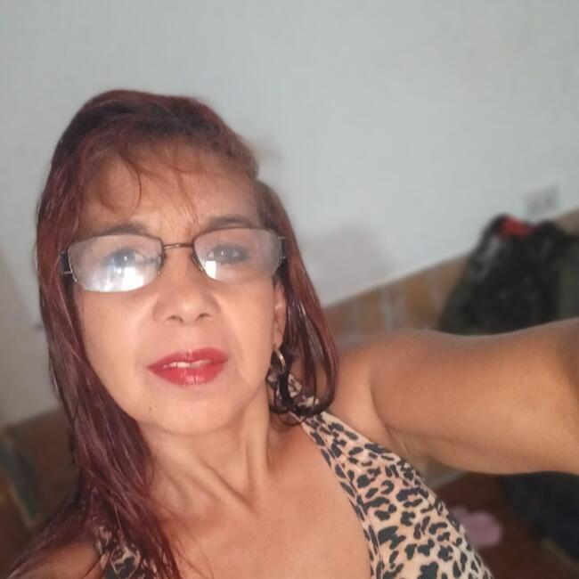 Babysitter in Almirante Brown: Rosana
