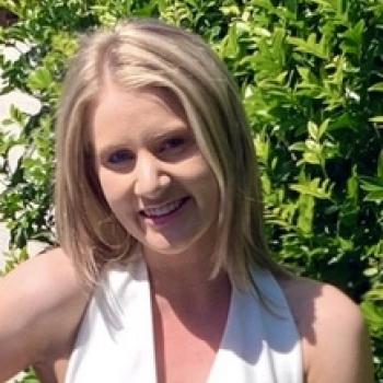 Babysitter Melbourne: Ally Rose