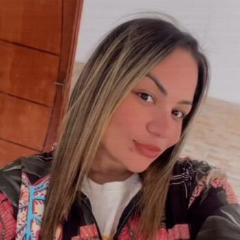 Babá em São João de Meriti: Aryane