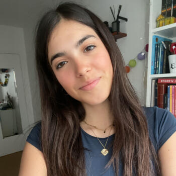 Babysitter in Paris: Elisa