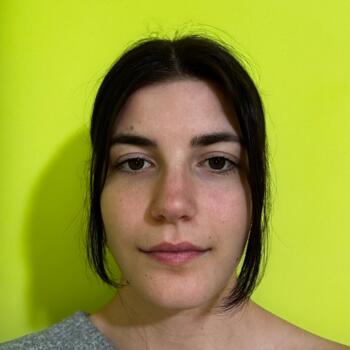 Babysitter in Pineto: Giulia