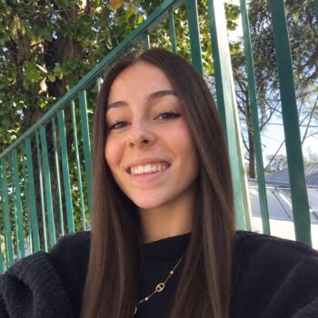 Baby-sitter à Optevoz: Pauline