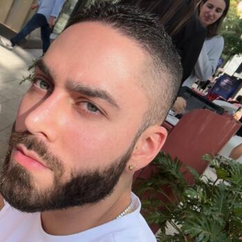 Trabajo de canguro en Madrid: trabajo de canguro Juan