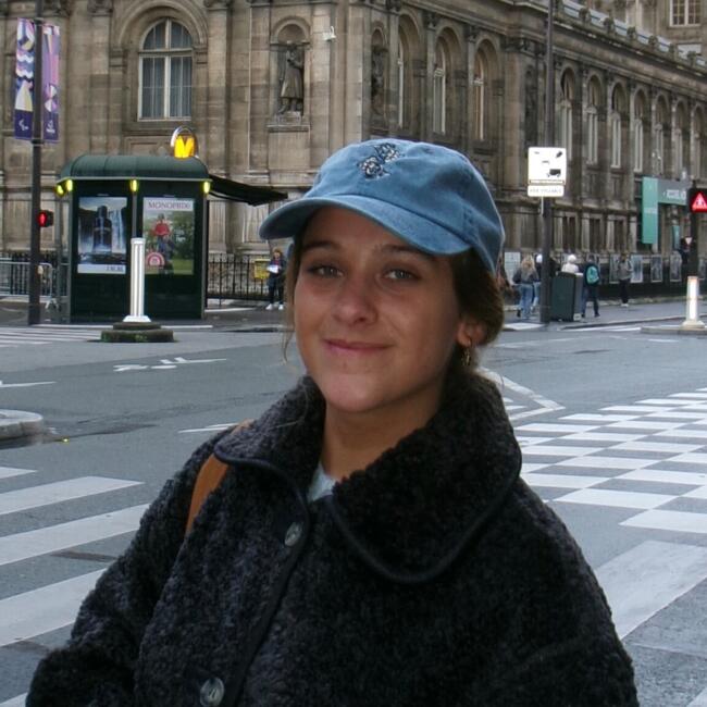 Babysitter in Budapest: Anna