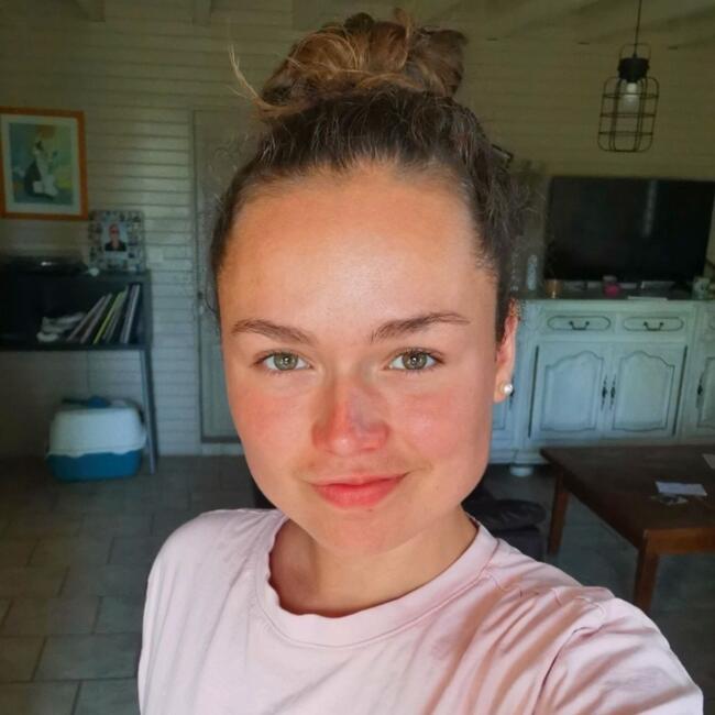 Babysitter in Mérignac: Lily Rose