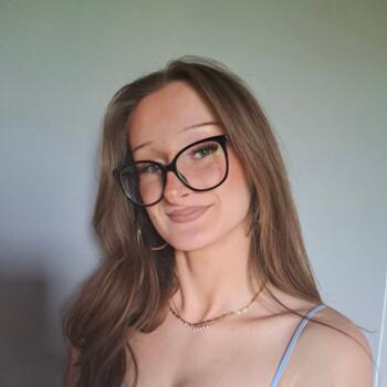 Baby-sitter Villefontaine: Elora