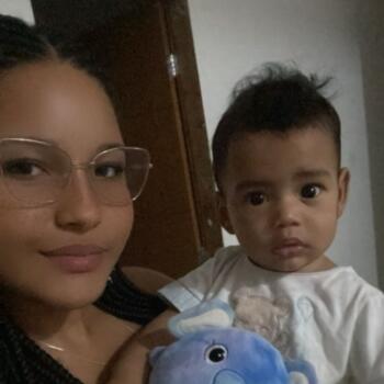 Babysitter in Serra: Deiziane