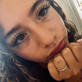 Babysitter Mira: Ambra