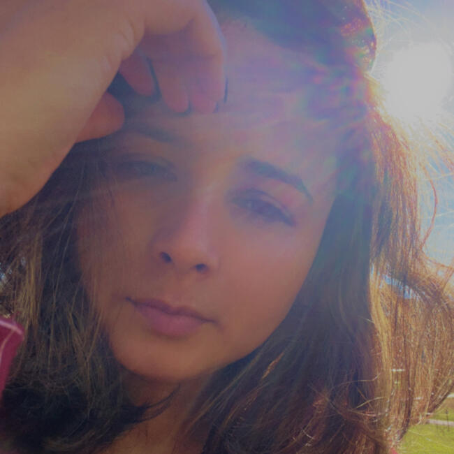 Babysitter in Almada: Shrijana