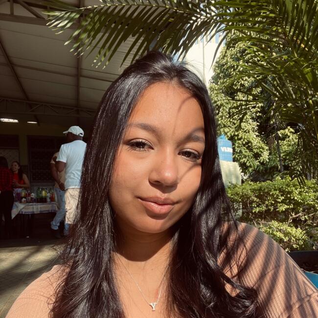 Babá em Goiânia: Yasmin