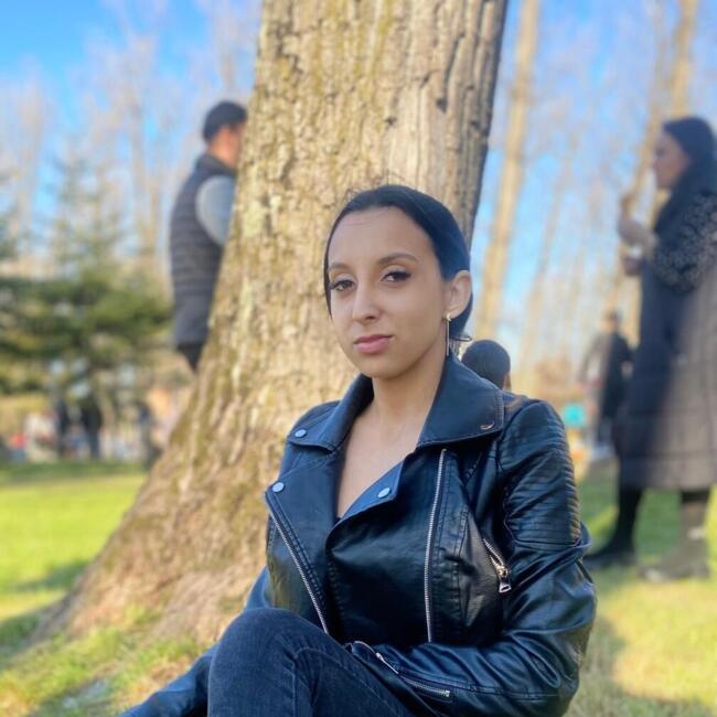 Babysitter in Piteşti: Iuliana