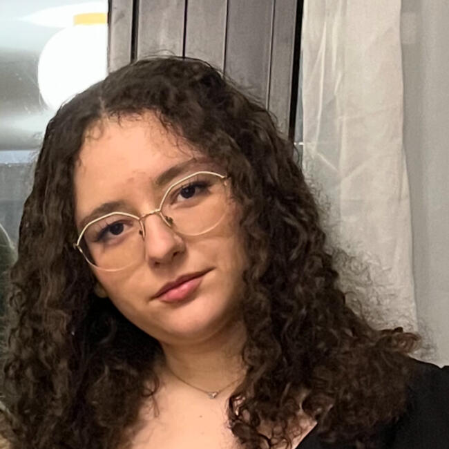 Bonă în Oradea: Iulia