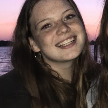 Babysitter Amsterdam: Aine