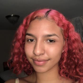 Babysitter in Los Angeles: Perla Flores