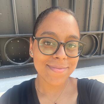 Canguro en Elche: Yasmina